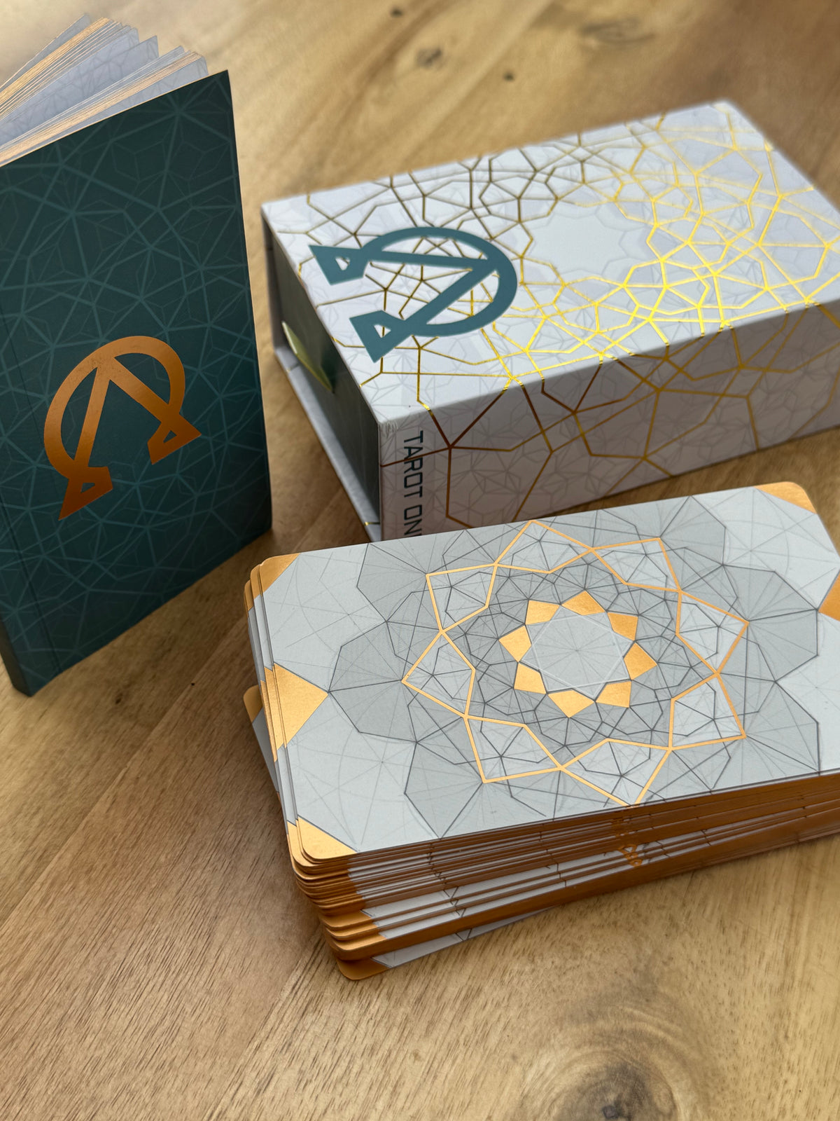 TAROT ONE